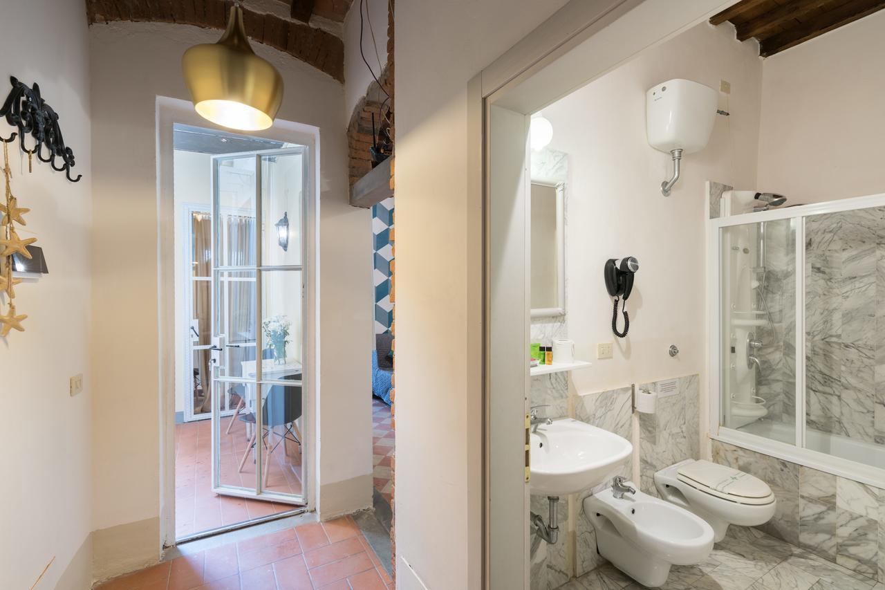 F6 - Santa Croce One Bedroom Flat For 2 Or 3 Guests Firenze Kültér fotó